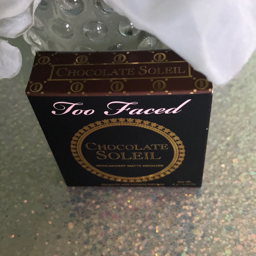 NWT Too faced chocolate Soleil bronzer - Picture 4 of 4